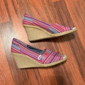 Toms Wedges